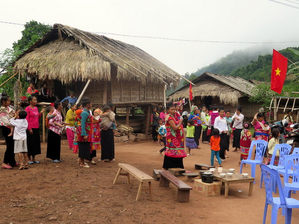 [Photo] Rộn rã tết hoa cổ truyền của người Cống ở Điện Biên ảnh 1