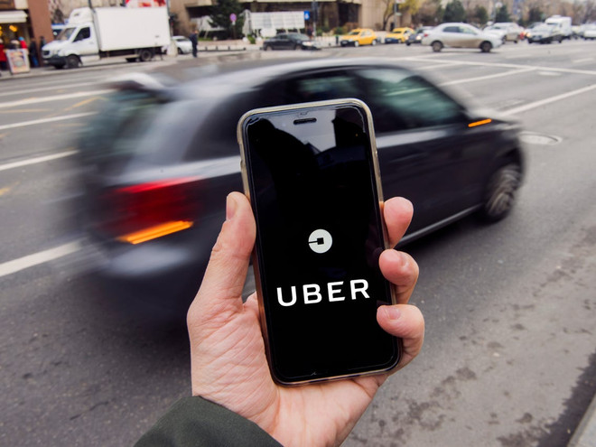 Hãng chia sẻ xe công nghệ Uber báo cáo quý đầu tiên có lãi ảnh 1