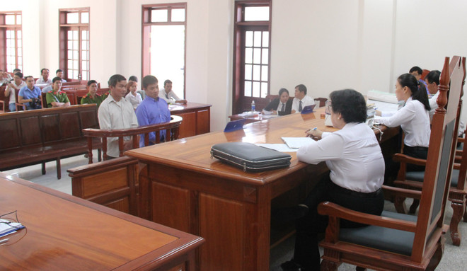 Công an Biên Hòa tạm đình chỉ điều tra vụ sà lan đâm sập cầu Ghềnh ảnh 1