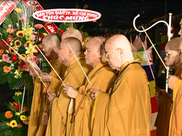 [Video] Lễ Phật Đản được tổ chức tại Thành phố Hồ Chí Minh ảnh 1