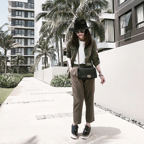 Các phong cách thời trang "thiếu vải" thời thượng của sao Việt ảnh 11