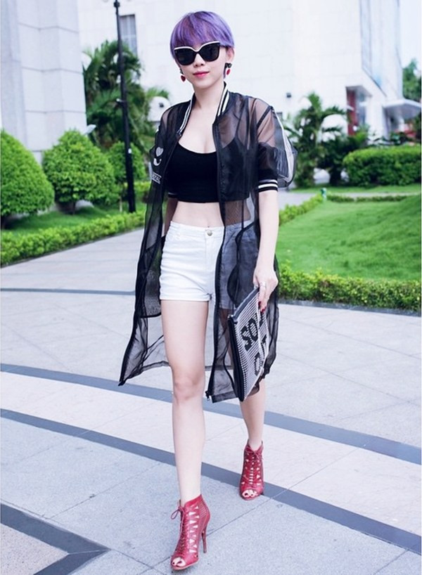 Các phong cách thời trang "thiếu vải" thời thượng của sao Việt ảnh 8