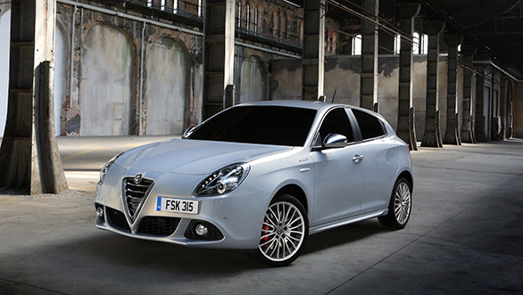 Hãng Alfa công bố giá bán mẫu Giulietta hatch cách tân ảnh 1