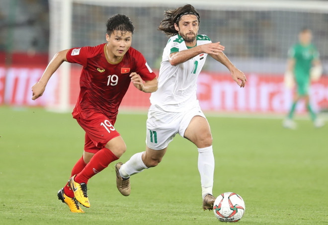 Quang Hải lọt top 10 cầu thủ ấn tượng sau lượt trận đầu tiên ảnh 1