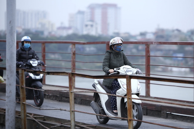 Ảnh minh họa. (Nguồn: TTXVN) Không khí lạnh gây mưa rào và dông, Hà Nội nhiệt độ giảm sâu ảnh 1