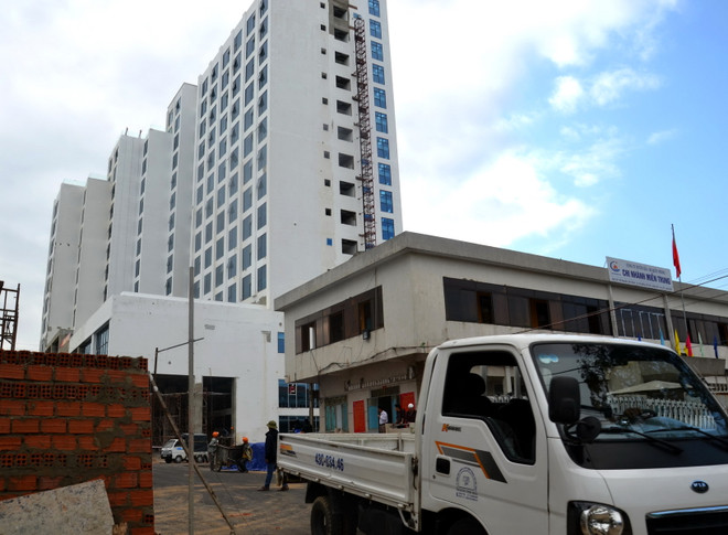 Bộ Xây dựng yêu cầu xác định nguyên nhân rơi vận thăng ở Đà Nẵng ảnh 1