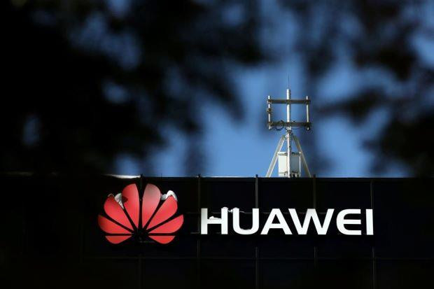(Nguồn: Reuters) Anh cho phép Huawei tham gia hạn chế vào mạng di động 5G ảnh 1