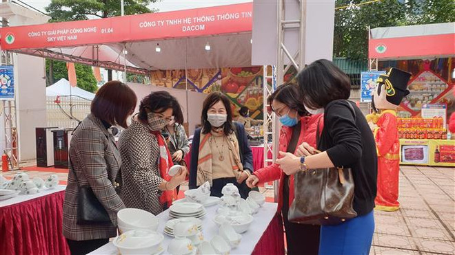 Cử tri kiến nghị giải pháp phát triển thủ đô nhanh và bền vững ảnh 2