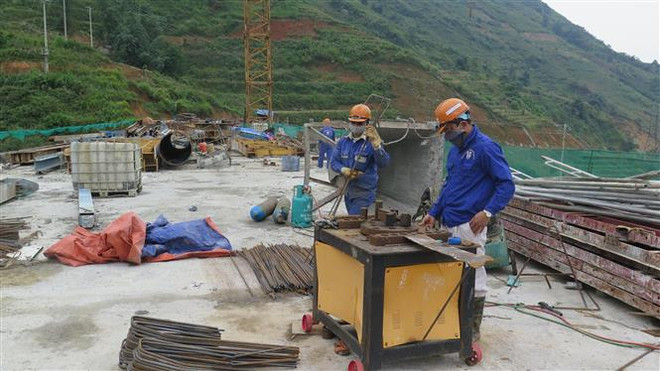 Lập Hội đồng điều chỉnh báo cáo dự án nối Nội Bài-Lào Cai đến Sapa ảnh 1