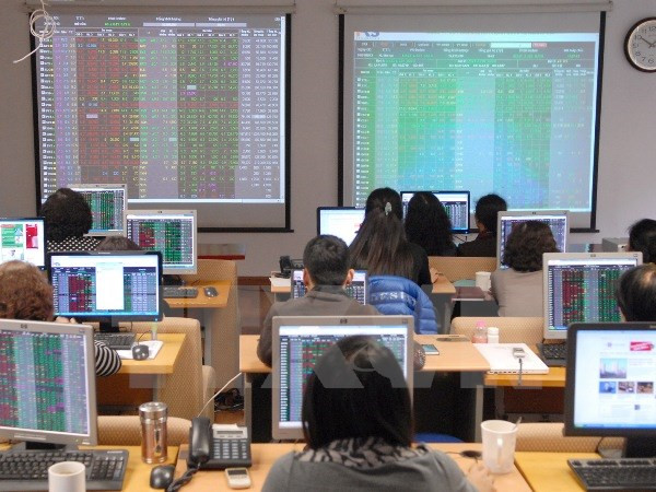 Chỉ số VN-Index quay đầu giảm hơn 6 điểm trong phiên cuối tuần ảnh 1