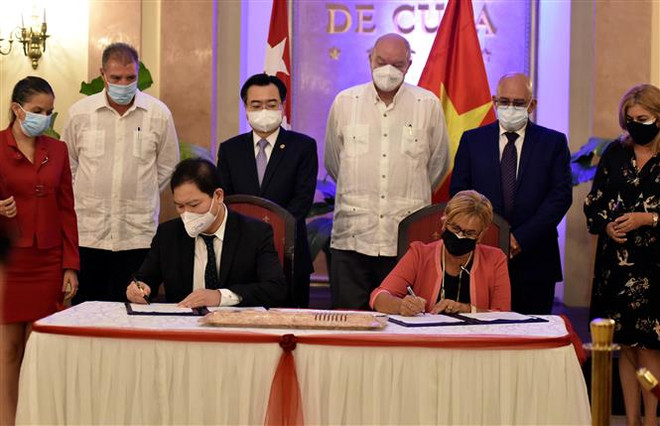 Điện mừng kỷ niệm Ngày thiết lập quan hệ ngoại giao Việt Nam-Cuba ảnh 1