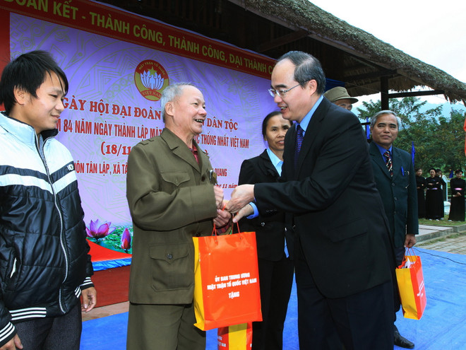 Chủ tịch MTTQ Việt Nam dự Ngày hội đại đoàn kết tại Tân Trào ảnh 1