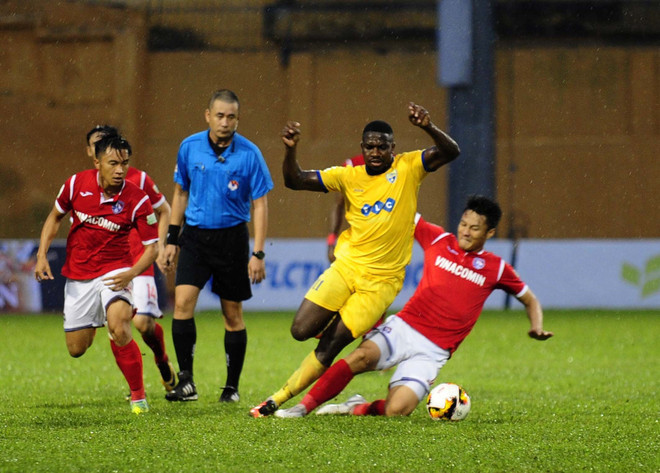 FLC Thanh Hóa và Than Quảng Ninh níu chân nhau ở vòng 19 V-League ảnh 1