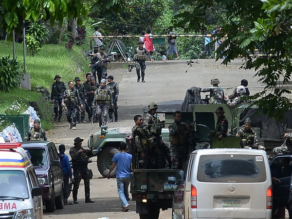 Tổng thống Philippines sẵn sàng đối thoại với phiến quân Maute ảnh 1