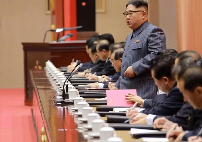 Ông Kim Jong-un gọi tình hình hiện tại là căng thẳng, kêu gọi tự lực ảnh 1