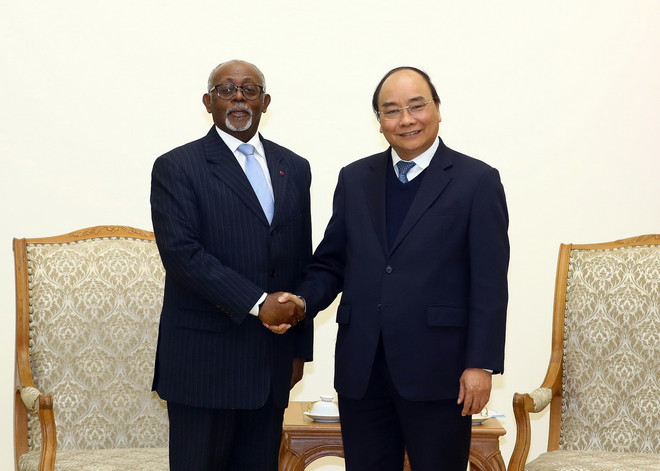 Thủ tướng Nguyễn Xuân Phúc tiếp Bộ trưởng Ngoại giao Cameroon ảnh 1