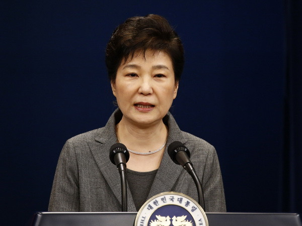 Tổng thống Park Geun-hye vắng mặt trong phiên luận tội cuối cùng ảnh 1