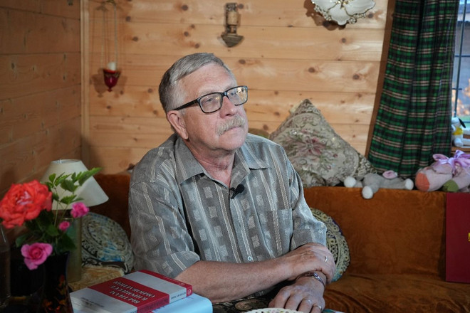 tsvetov_hoc gia nga 2.jpg