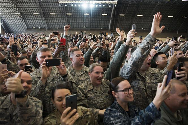 Nhật Bản chấp thuận trả thêm chi phí cho lực lượng Mỹ đồn trú ảnh 1