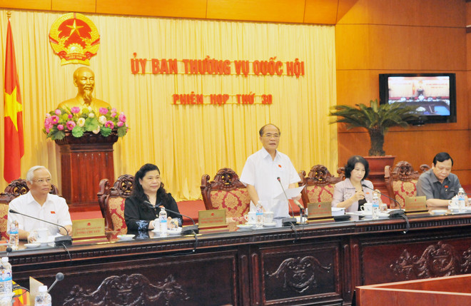 Khai mạc Phiên họp thứ 30, Ủy ban Thường vụ Quốc hội Khóa XIII ảnh 1
