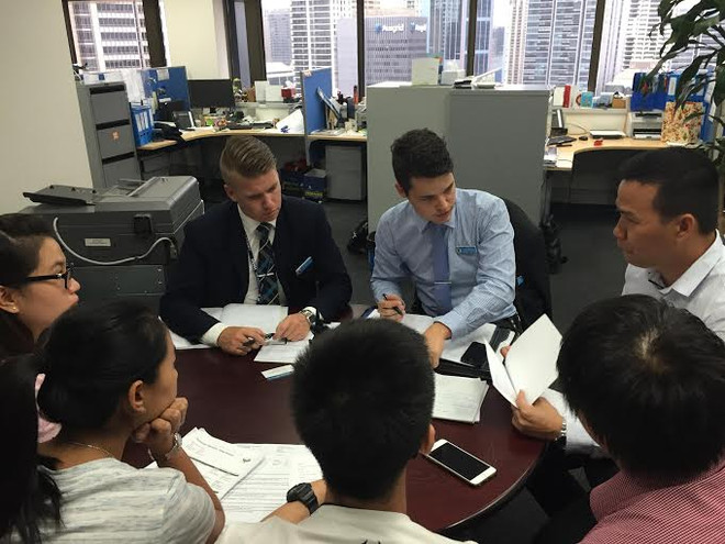 Đại sứ Việt Nam ở Australia trấn an du học sinh về vụ lừa đảo vé ảnh 1