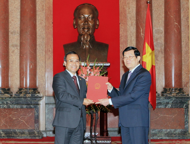 Chủ tịch nước trao quyết định phong hàm cho các Đại sứ ảnh 1