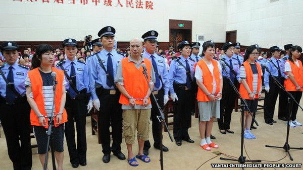 Trung Quốc xử tử 2 hội viên tà giáo giết người ở quán McDonald ảnh 1