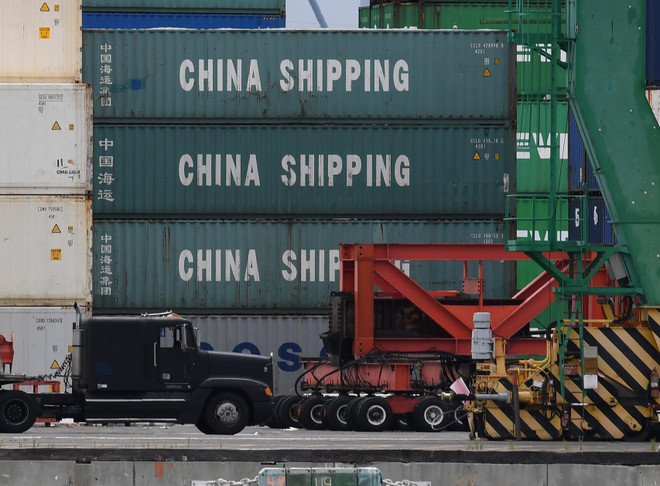 Hàng hóa Trung Quốc được xếp tại cảng Long Beach ở bang California, Mỹ ngày 10/5/2019. (Nguồn: AFP/TTXVN) Mỹ: Nhiều công ty phản đối áp thuế đối với hàng hóa Trung Quốc ảnh 1