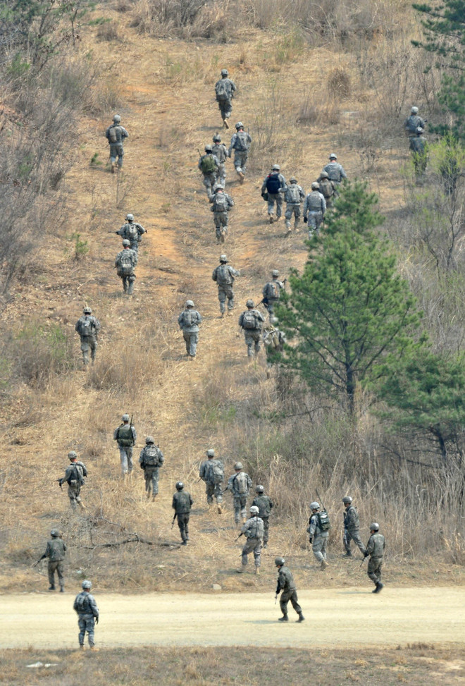 [Photo] Tập trận ''Đại bàng non'' giữa Mỹ và Hàn Quốc ảnh 2