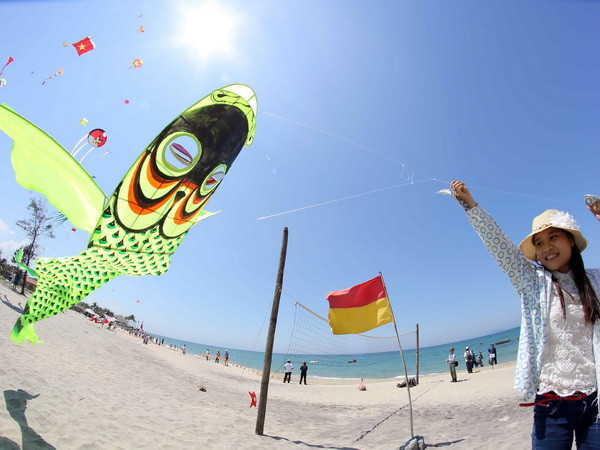 [Video] Bãi biển Cửa Đại có chi phí thuộc hàng "rẻ nhất thế giới" ảnh 1