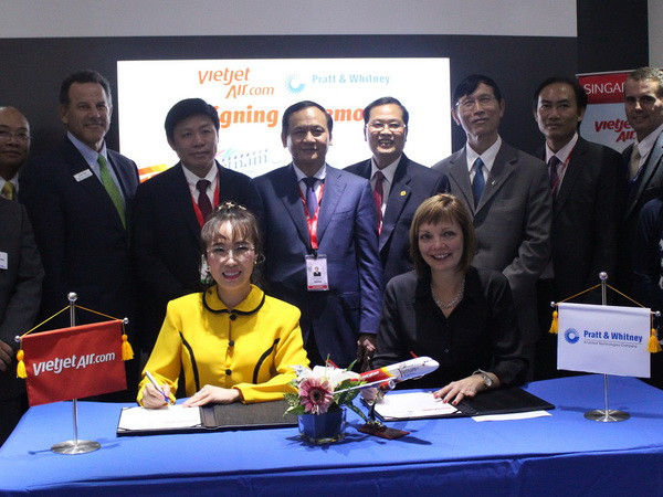 Vietjet ký hợp đồng có giá trị lớn nhất tại Air Show 2016 ảnh 1