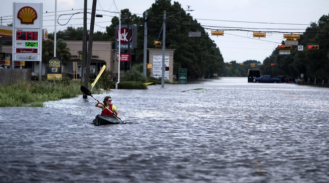 Nhà Trắng hối thúc công tác hỗ trợ tái thiết sau bão Harvey ảnh 1