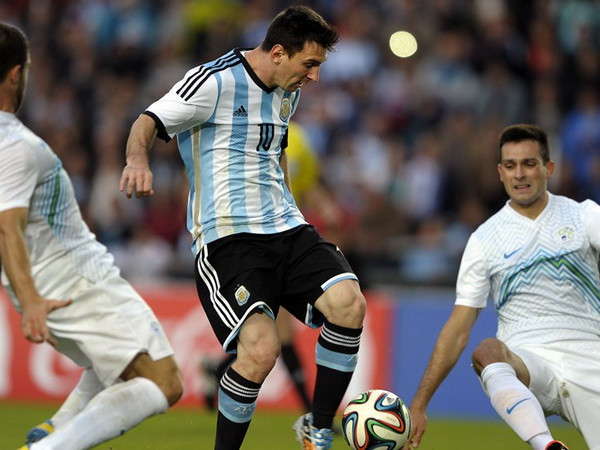 Bosnia sẽ "khóa" Messi bằng lối chơi phòng ngự khu vực ảnh 1