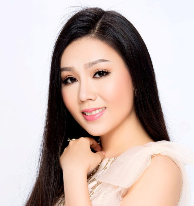 Ca sĩ Ánh Loan gây bất ngờ với hình ảnh đầy kiêu sa trong album mới ảnh 1