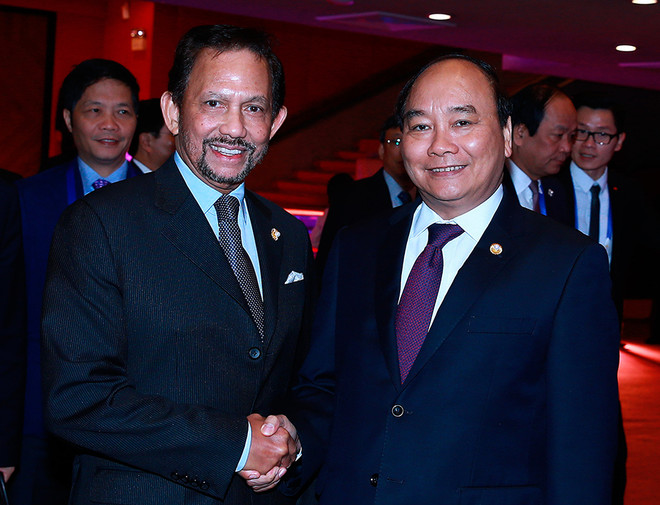 Thủ tướng Nguyễn Xuân Phúc gặp Quốc vương Brunei Darussalam ảnh 1