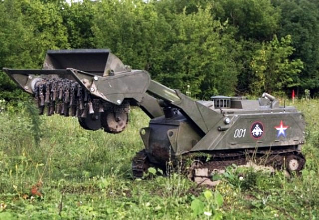 Nga sẽ trang bị robot rà phá mìn mới cho lực lượng công binh ảnh 1