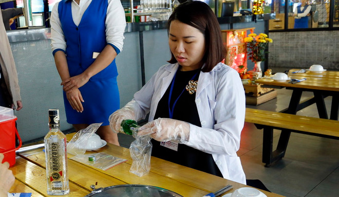 Hà Nội niêm phong, thu giữ trên 26.200 lít rượu không rõ nguồn gốc ảnh 1