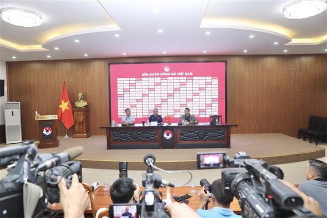 HLV Park Hang-seo: Tập trung cho mục tiêu trước mắt - vô địch AFF Cup ảnh 2