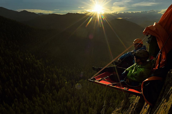 [Photo] Trải nghiệm ngắm vẻ đẹp thiên nhiên từ độ cao lưng chừng núi ảnh 2