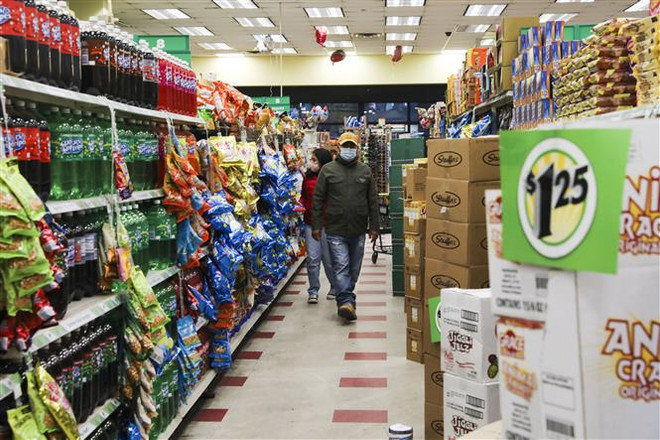 GDP lùi 1,4%, kinh tế Mỹ suy giảm lần đầu tiên trong gần hai năm ảnh 1