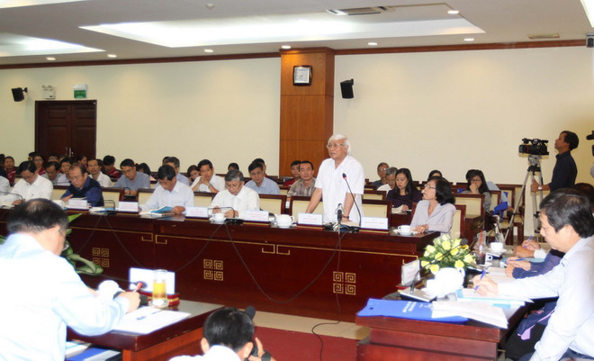 Các đại biểu tham gia thảo luận tại buổi tọa đàm. (Ảnh: Thanh Vũ/TTXVN) Xây đội ngũ nhà báo có kỹ năng và bản lĩnh chính trị vững vàng ảnh 1