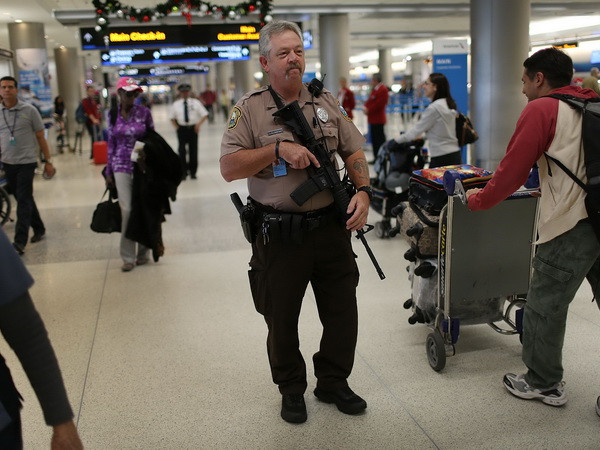 Nhà Trắng khẳng định nước Mỹ an toàn trong dịp Lễ Tạ ơn ảnh 1