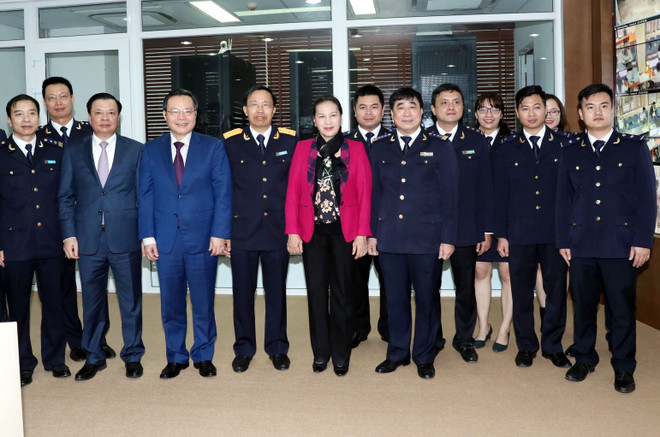 Chủ tịch Quốc hội: Ngành Hải quan tiếp tục mở rộng cơ chế một cửa ảnh 1