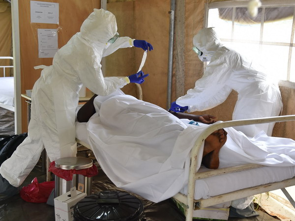 Italy công bố một ca nghi nhiễm virus Ebola đầu tiên ảnh 1