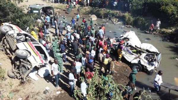 Tanzania: Xe container đâm xe khách làm 20 người thiệt mạng ảnh 1