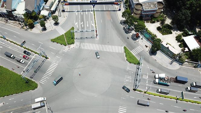 Bình Dương nới lỏng nhiều hoạt động kinh tế-xã hội theo cấp độ ảnh 1