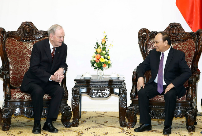 Thủ tướng Nguyễn Xuân Phúc tiếp cựu Thủ tướng Canada ảnh 1