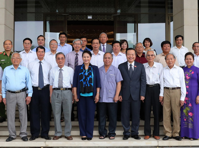 Chủ tịch Quốc hội gặp đoàn Ban Thường vụ Tỉnh ủy Yên Bái các thời kỳ ảnh 1