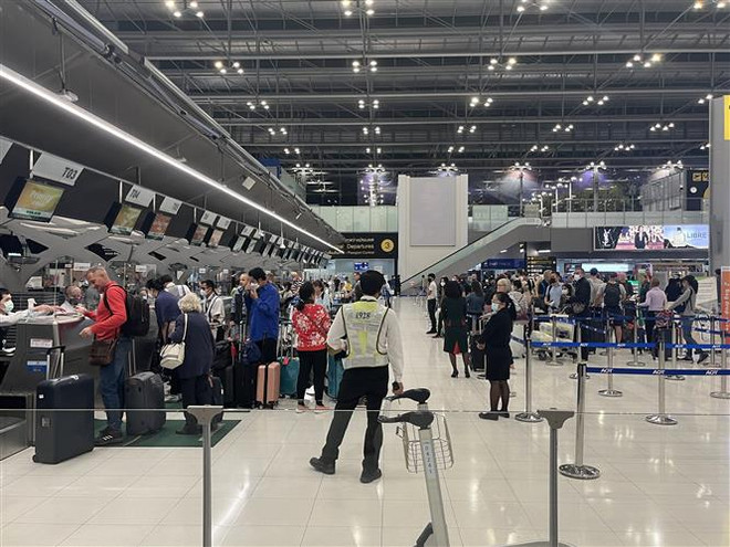 Thái Lan áp dụng trở lại quy định chứng nhận tiêm vaccine với du khách ảnh 1