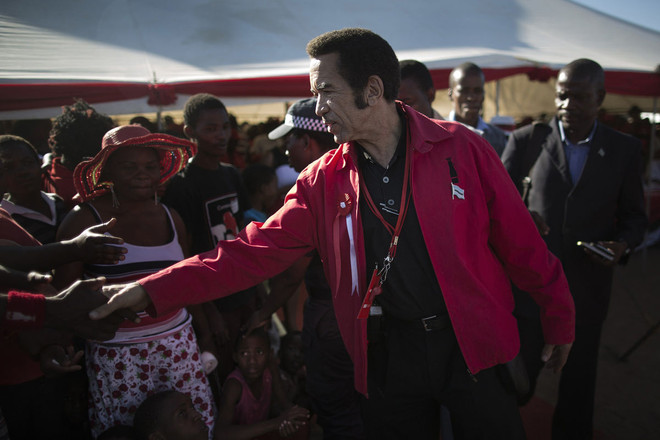 Cử tri Botswana đi bỏ phiếu bầu quốc hội và tổng thống mới ảnh 1